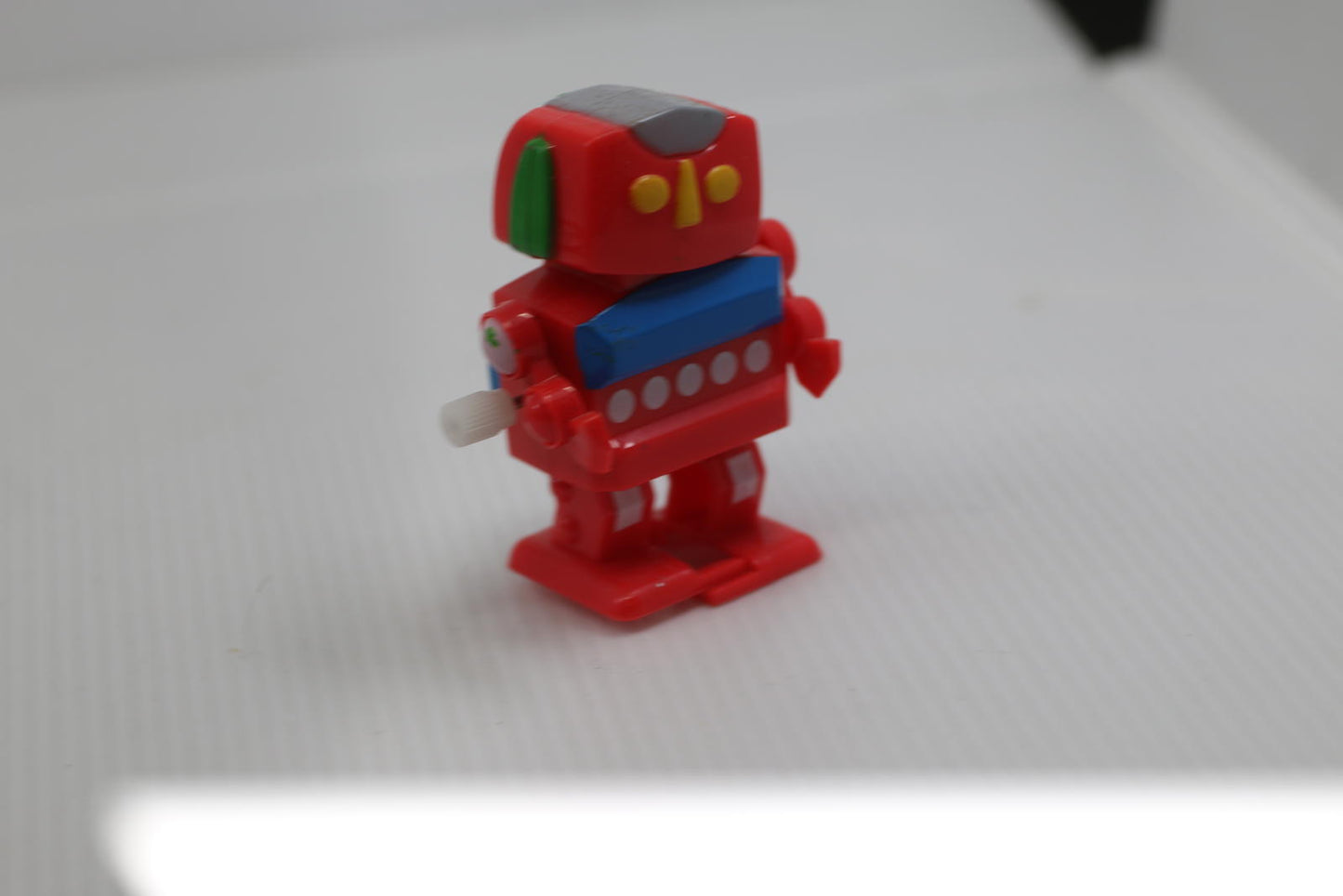 Vintage Red Wind-Up Robot Toy GalAXY Robot toy action figure rare yelloweyesWork