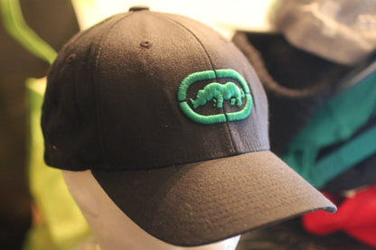 Ecko Unltd Rhino Stretch Fit Cap S/M – Black Green – Streetwear Hat – Pre-Owned