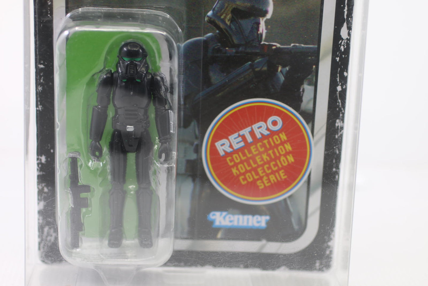 Star Wars The Mandalorian Imperial Death Trooper Retro Collection Action Figure