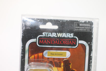 Star Wars Retro Collection The Mandalorian THE ARMORER 3.75" Action Figure