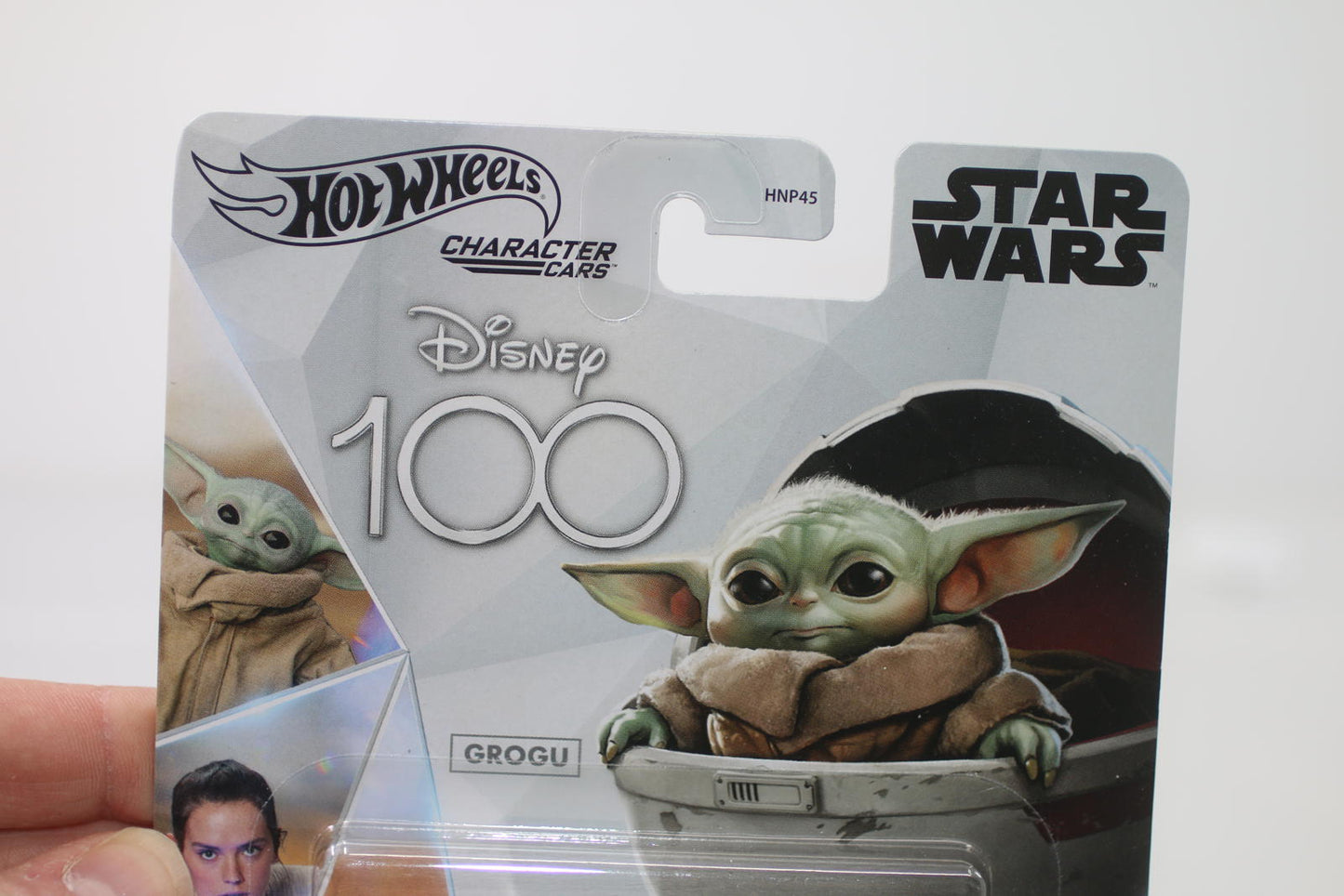 Hot Wheels Disney Character Cars 100 Star Wars Grogu Mattel 1:64 Scale Car