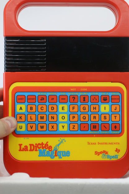La Dictée Magique Speak & Spell Texas Instruments *French* Version 1981 works