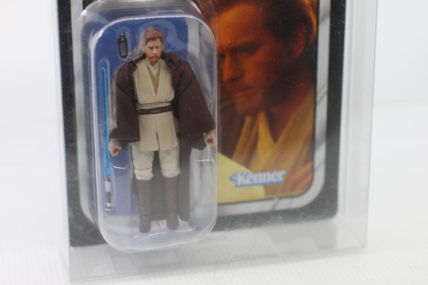 NIP Kenner Star Wars Attack of the Clones Obi-Wan Kenobi Action Figure VC31
