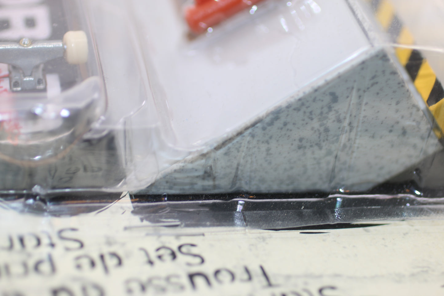 Fingerboard TechDeck World Industries Starter Set Yellow Gear storage New