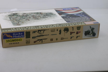 Gecko 35GM0043 1/35 WWII US Paratroops w/Cushman Parascooter, NW Europe,1944