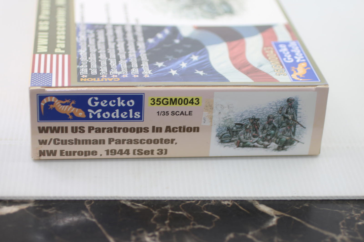 Gecko 35GM0043 1/35 WWII US Paratroops w/Cushman Parascooter, NW Europe,1944