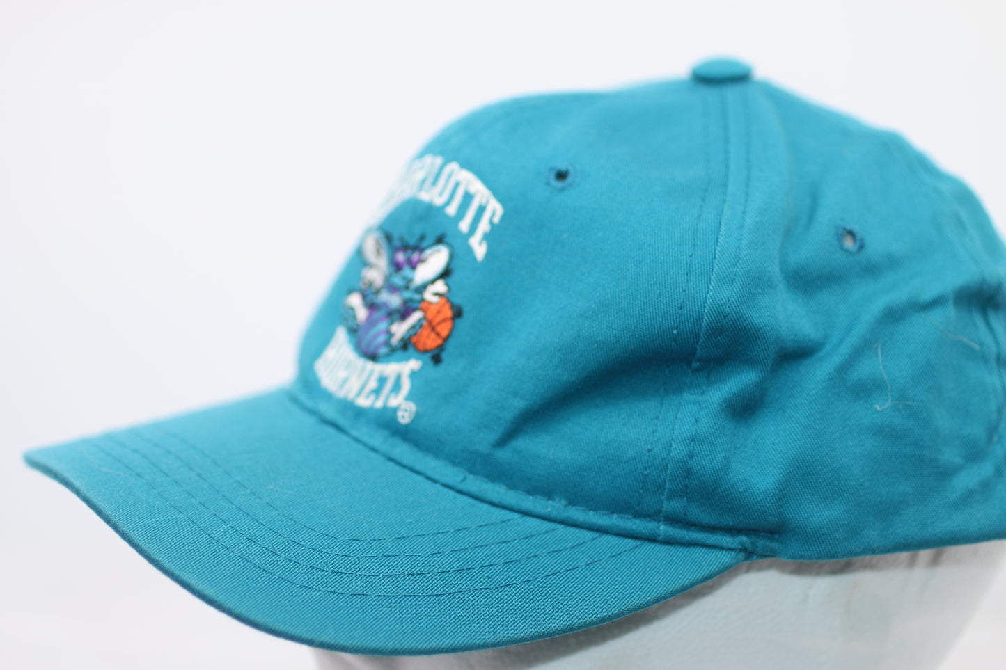 VTG 90s CHARLOTTE HORNETS NBA The Classic Starter CAP  Embroidered