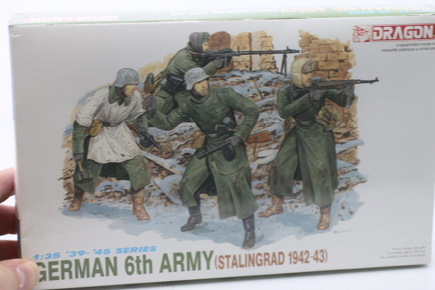 Dragon 6017 1/35 Scale German 6th Army Stalingrad 1942-43 Plastic Model Kit
