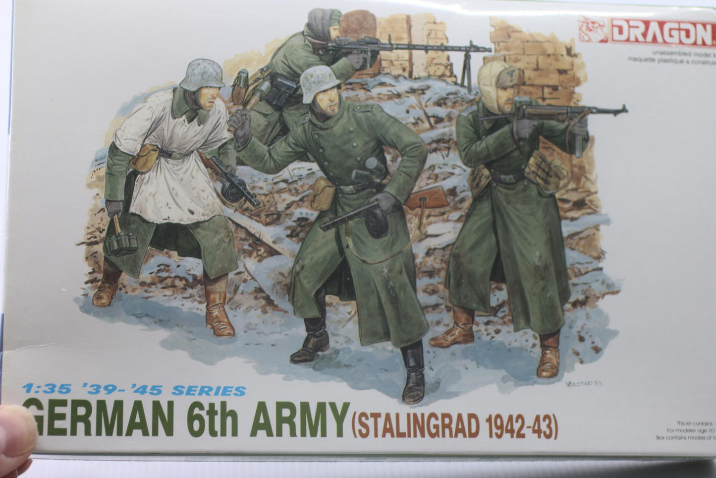 Dragon 6017 1/35 Scale German 6th Army Stalingrad 1942-43 Plastic Model Kit