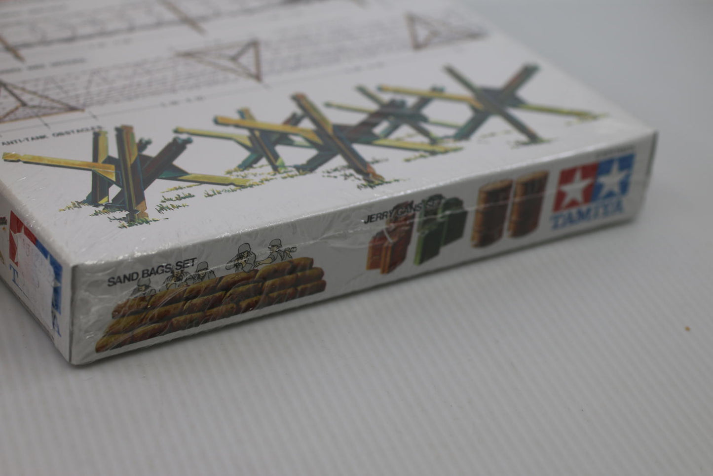 Tamiya 1/35 SCALE BARRICADE SET Model Kit 35027 SEALED IN BOX