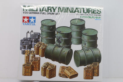 Tamiya 1/35 WWII German Fuel Drum Set Military Miniatures Model Kit 186 MISP NEW