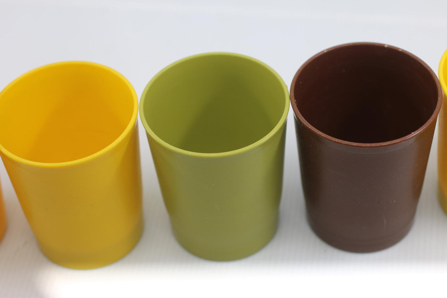 Lot of 5 Vintage Tupperware Plastic Tumblers glasses ~ F #1251-29 (8 oz.)