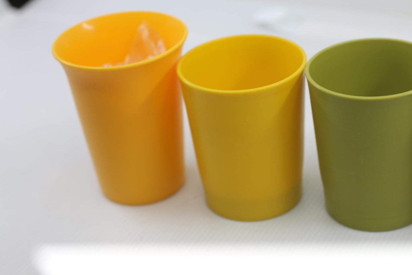 Lot of 5 Vintage Tupperware Plastic Tumblers glasses ~ F #1251-29 (8 oz.)