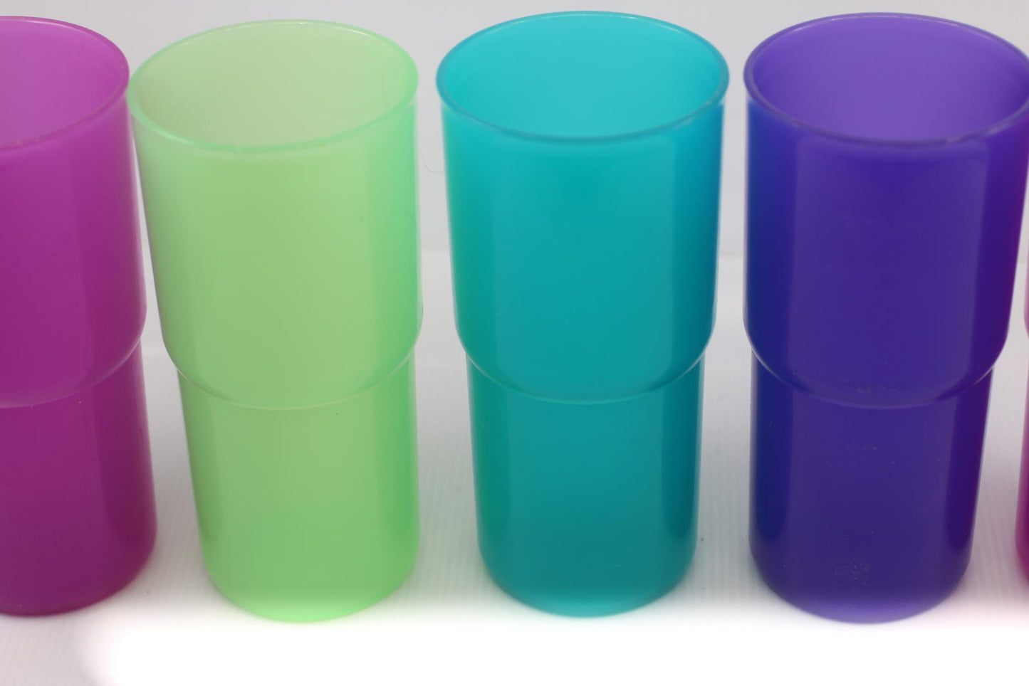 Set of 5 Tupperware Tumblers 2412 (12oz) 2413 (18oz) Jeweltone Vintage 90’s Y2K
