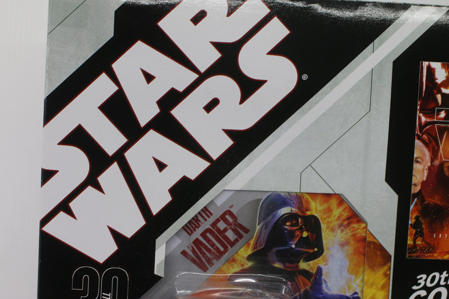 Star Wars 30th Anniversary DARTH VADER w/Exclusive Coin + Coin Album Hasbro 2006