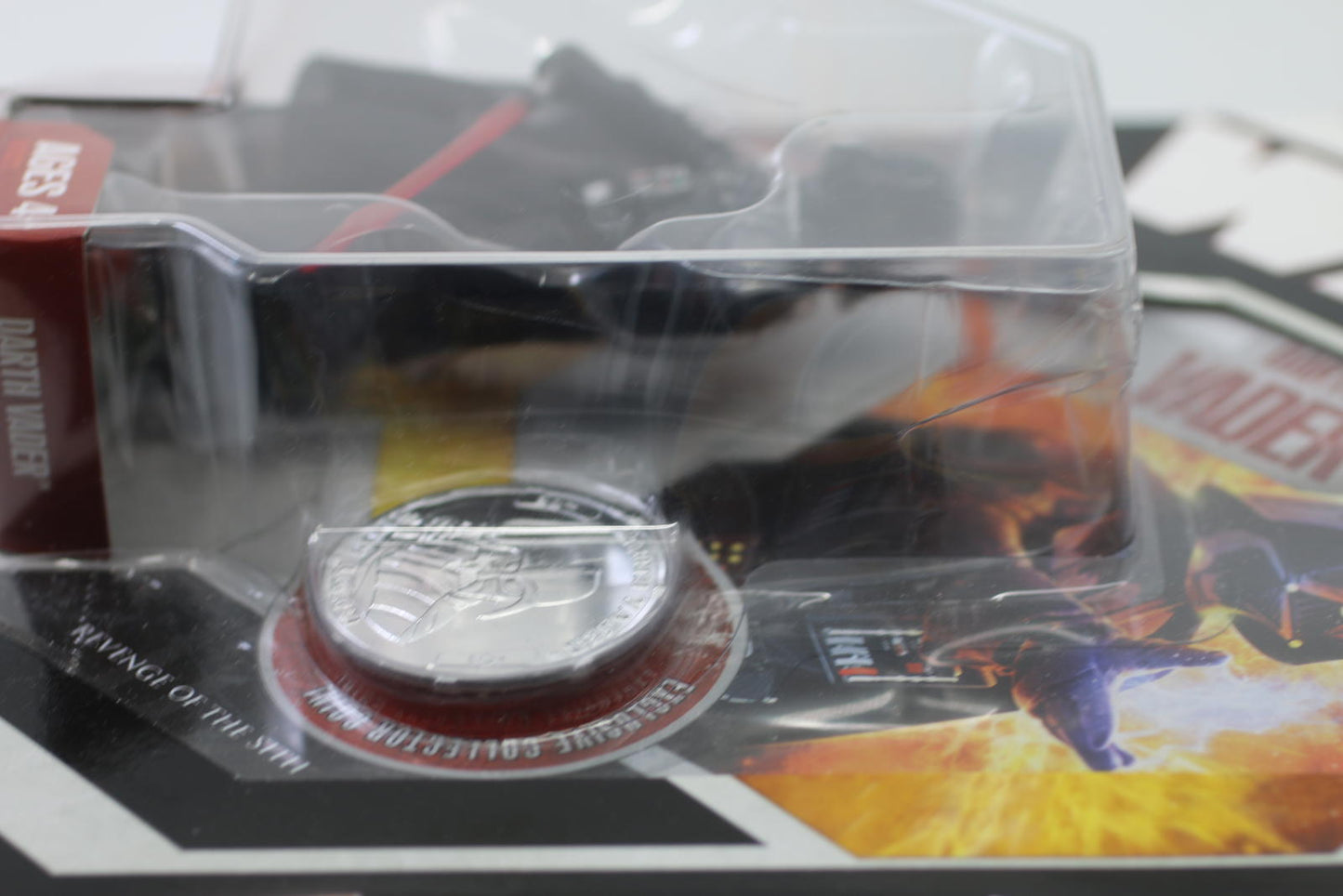 Star Wars 30th Anniversary DARTH VADER w/Exclusive Coin + Coin Album Hasbro 2006