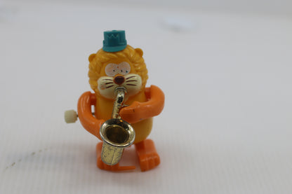 Vintage TOMY Wind-Up Lion Cat Playing Saxophone – Figure toy 1970s