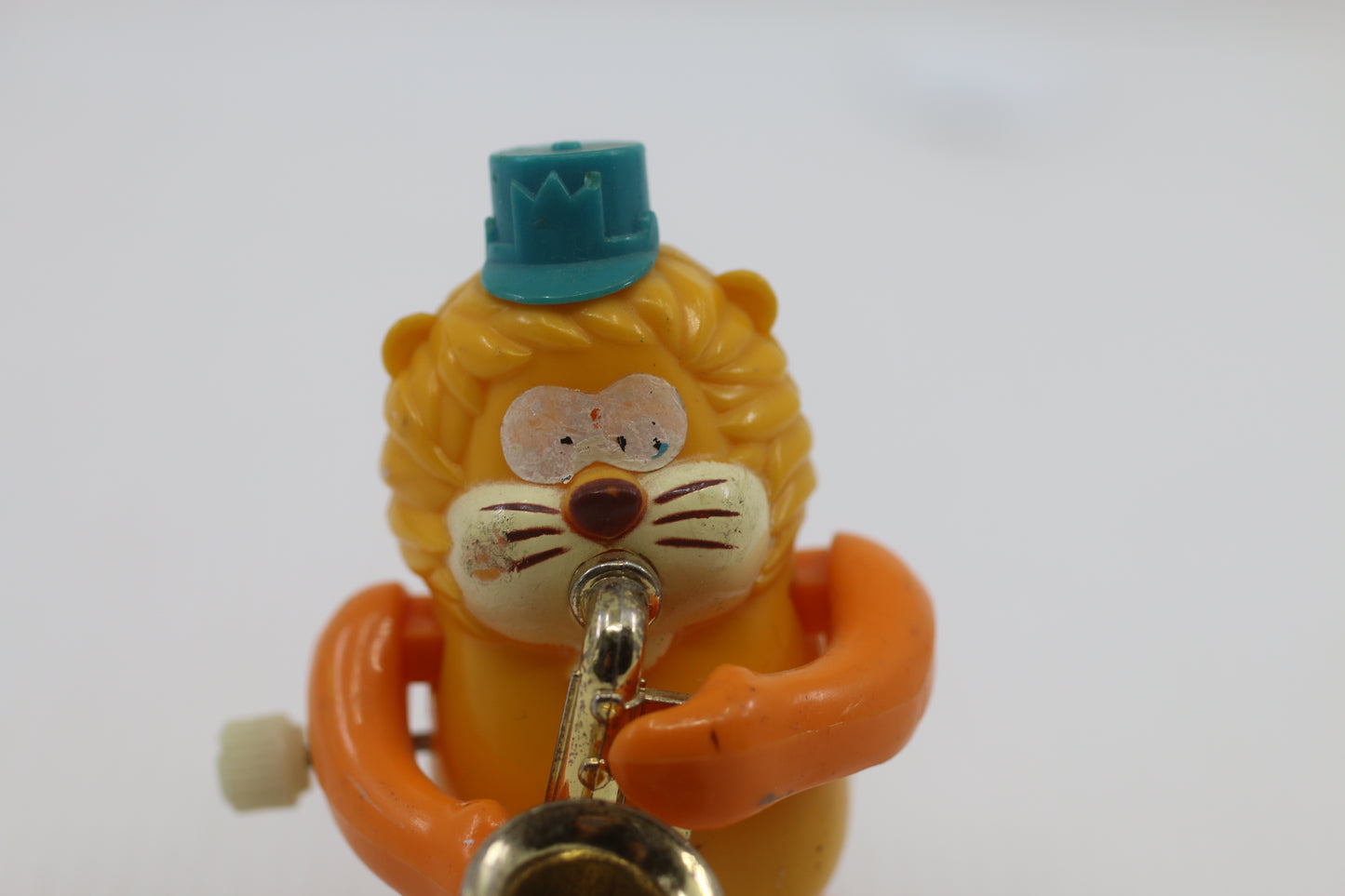 Vintage TOMY Wind-Up Lion Cat Playing Saxophone – Figure toy 1970s