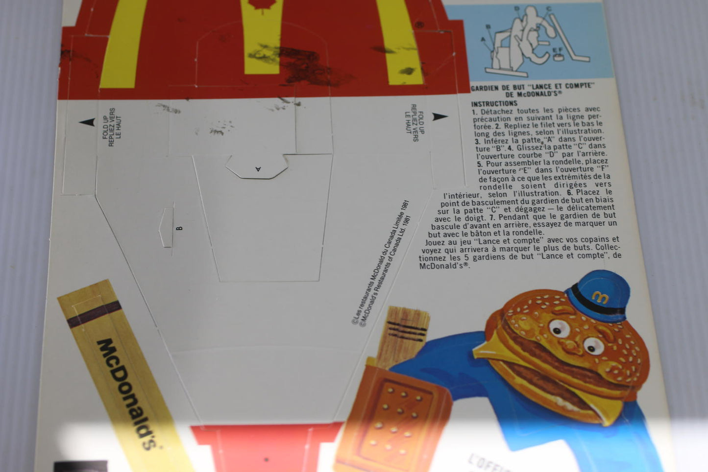 1986 McDonald’s Shoot To Score Action Goalie Punch Out Board game stained