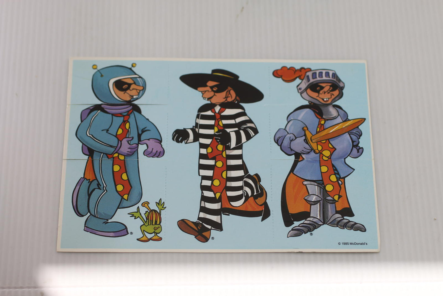 Vintage 1983 McDonald’s Hamburglar Costume Variant Card Panel toy