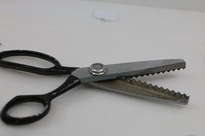 Vintage Pinking Shears Zig Zag Scissors – Sewing Fabric Tool