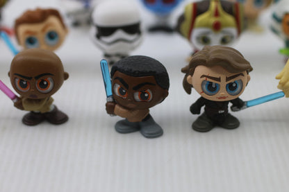 Star Wars Doorables Squish Squadron Lot Of 20 Squish Chase Series Mini figures