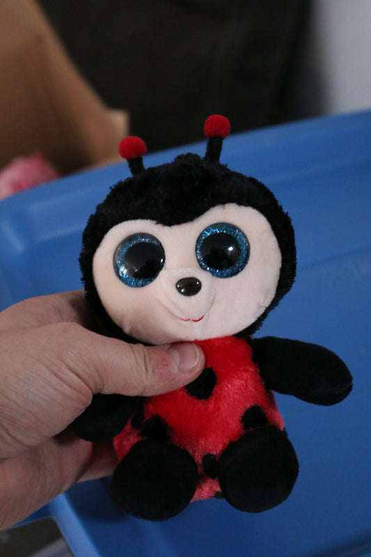 Ty Silk Beanie Baby Boos Izzy The Ladybug 6" Plush Toy Red & Black Glitter Eyes