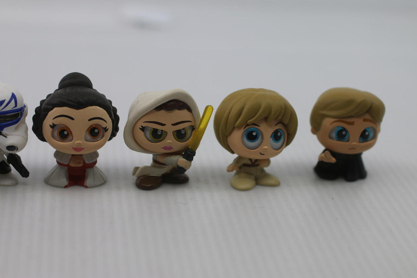 Star Wars Doorables Squish Squadron Lot Of 16 Squish Chase Series Mini figures