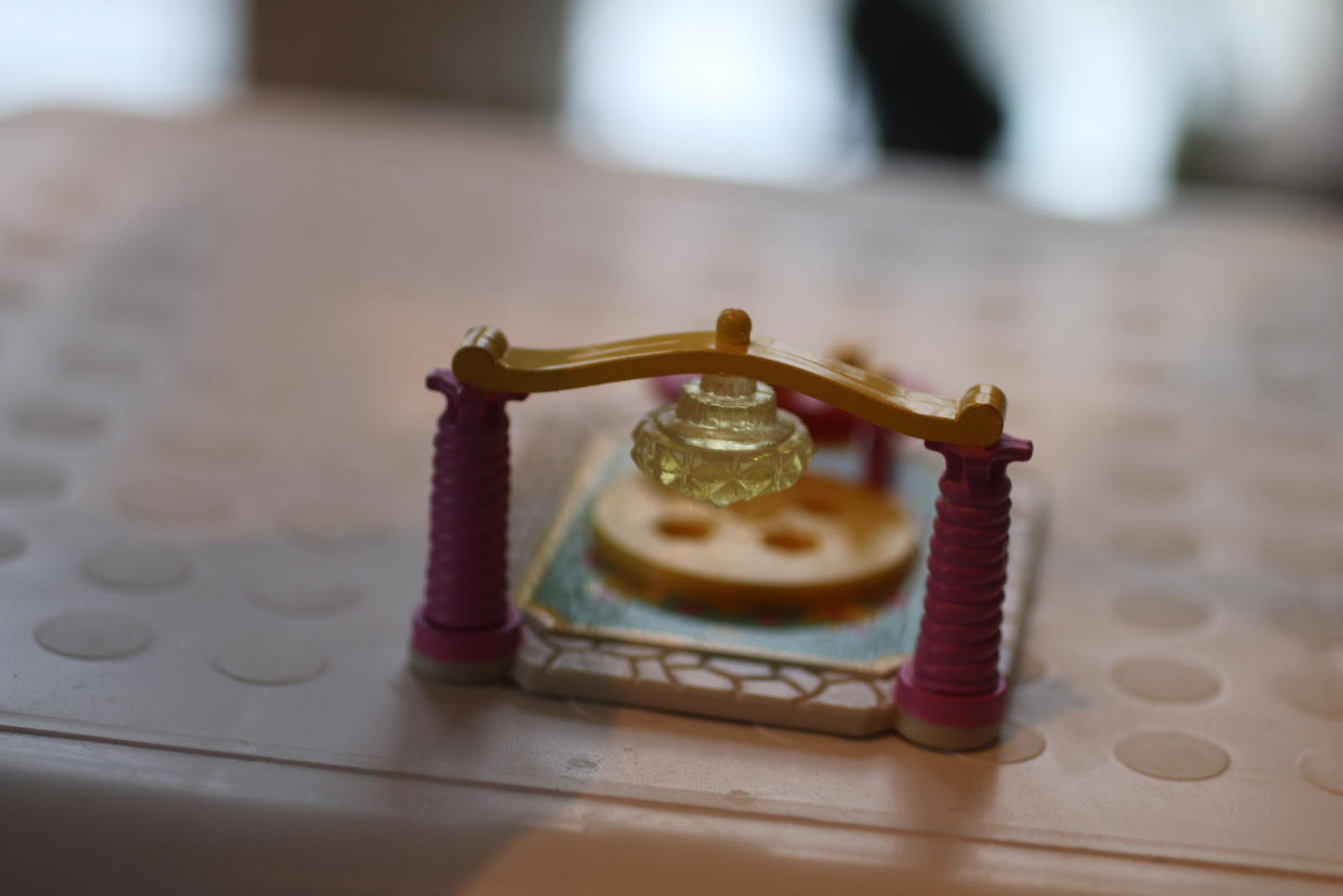 Vintage Polly Pocket Styled Galoob MyPretty Dollhouse Accessory Castle Courtyard