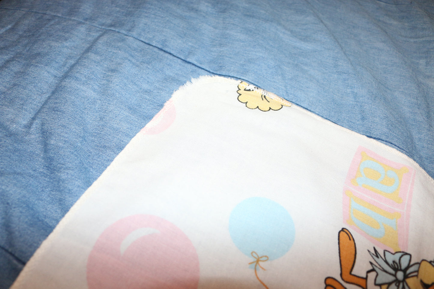 Vintage Looney Tunes Baby Blanket Nursery Fabric – Warner Bros Pastel – 80s 90s