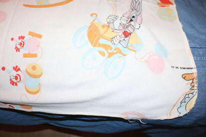 Vintage Looney Tunes Baby Blanket Nursery Fabric – Warner Bros Pastel – 80s 90s