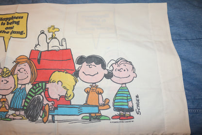 Vintage Peanuts Snoopy Pillowcase – Happiness Quote – 70s 80s – See Flaws