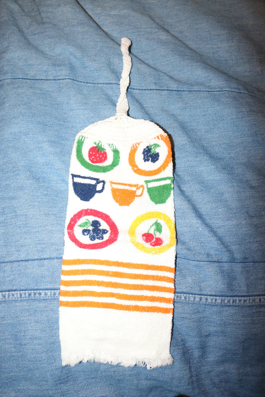 Vintage Hanging Kitchen Towel w/ Cord – Terry Cloth Fruit & Cup Pattern – Oven Door Towel