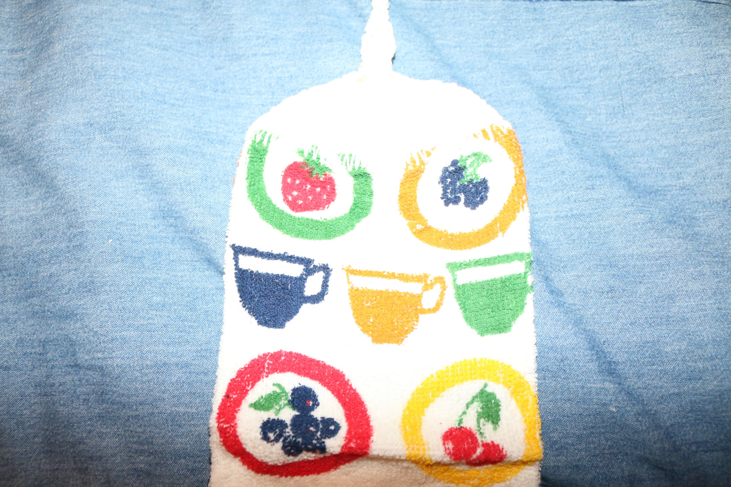 Vintage Hanging Kitchen Towel w/ Cord – Terry Cloth Fruit & Cup Pattern – Oven Door Towel