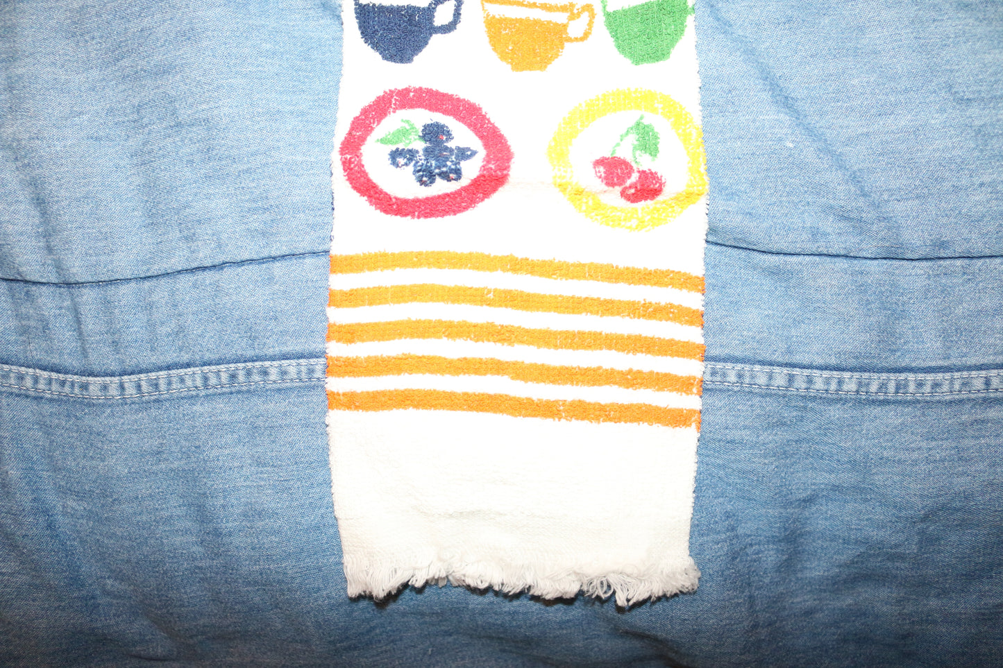 Vintage Hanging Kitchen Towel w/ Cord – Terry Cloth Fruit & Cup Pattern – Oven Door Towel
