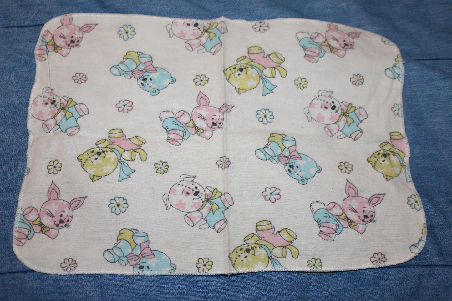 Vintage Baby Flannel Cloth Pastel Teddy Bear Pattern – Cotton Nursery Textile