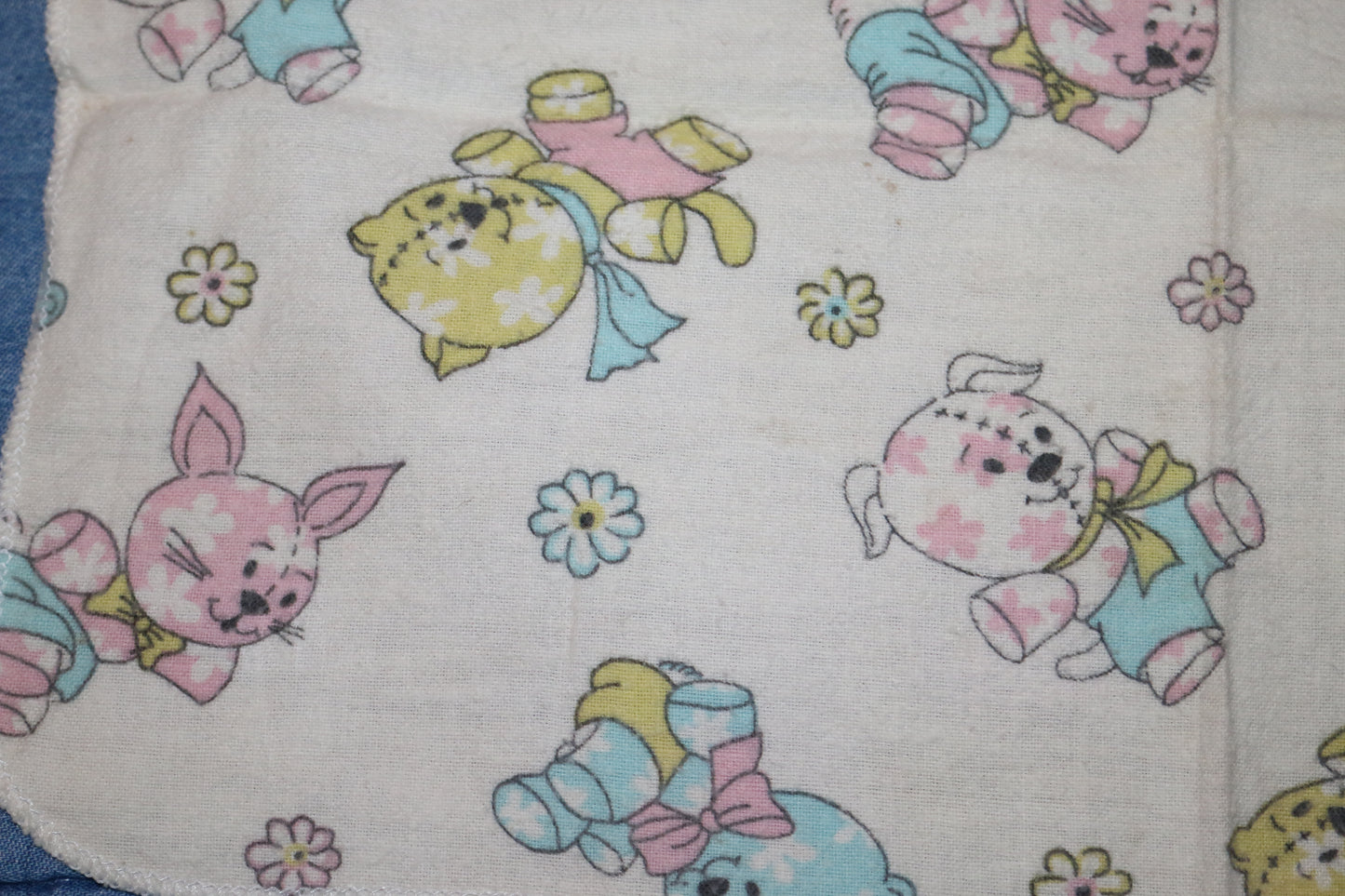 Vintage Baby Flannel Cloth Pastel Teddy Bear Pattern – Cotton Nursery Textile