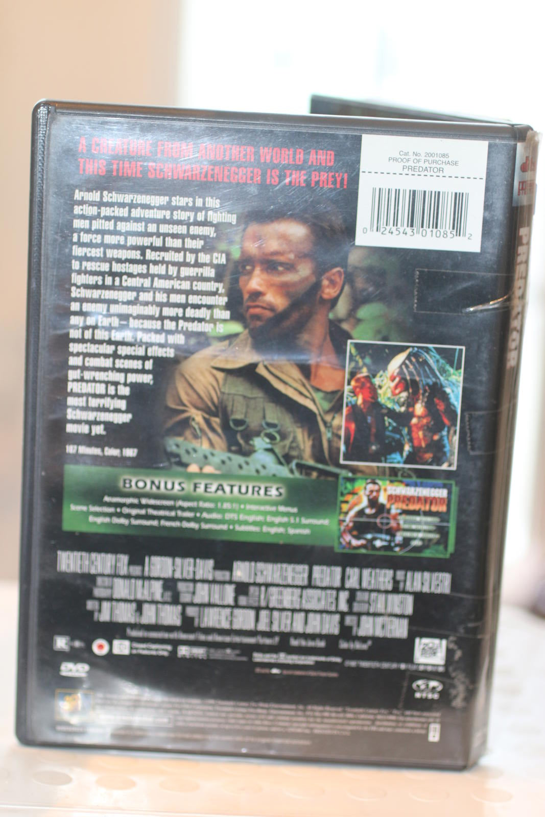 Predator DVD Starring Schwarzenegger - Enhanced Widescreen french & English
