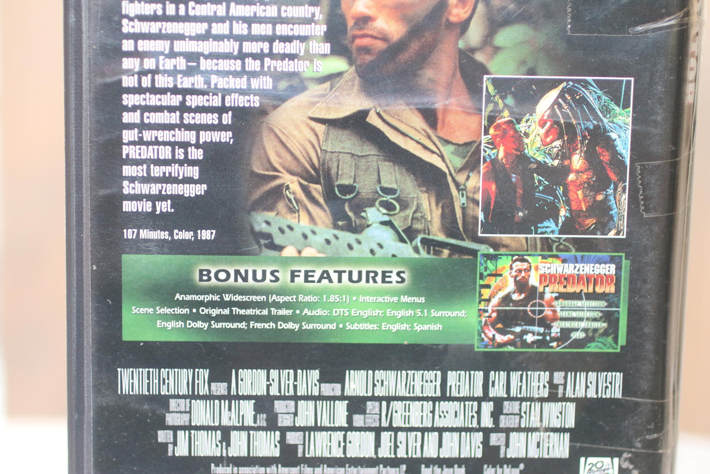 Predator DVD Starring Schwarzenegger - Enhanced Widescreen french & English