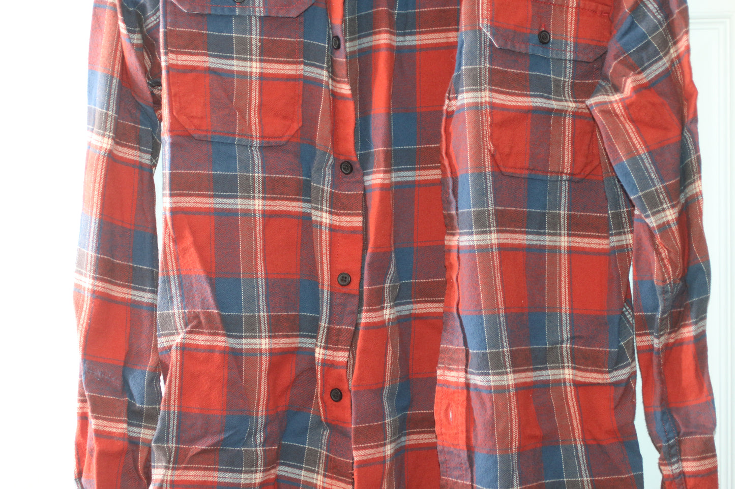 Burton Size M Red Tartan Long Sleeved Shirt Medium 38" 40"