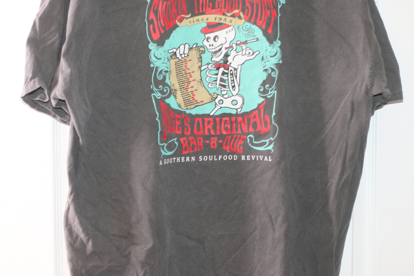 t-shirt moe's original bar b que all things southern comfort Colors XXL