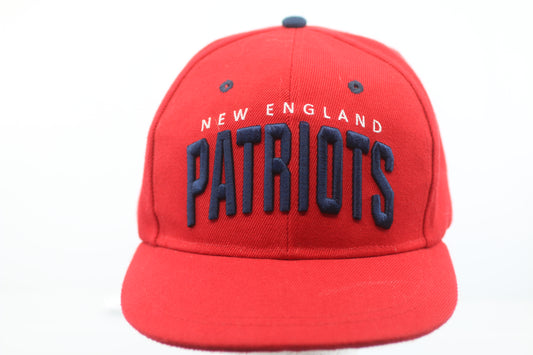 New England Patriots Snapback Cap Hat – NFL Budweiser Patch – Red/Navy – Adult OSFM
