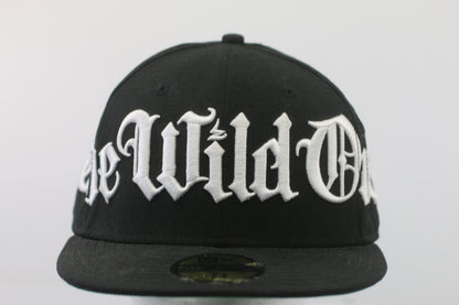 New Era 59FIFTY “The Wild Ones” Fitted Cap Black White Size 7 1/4 – Worn