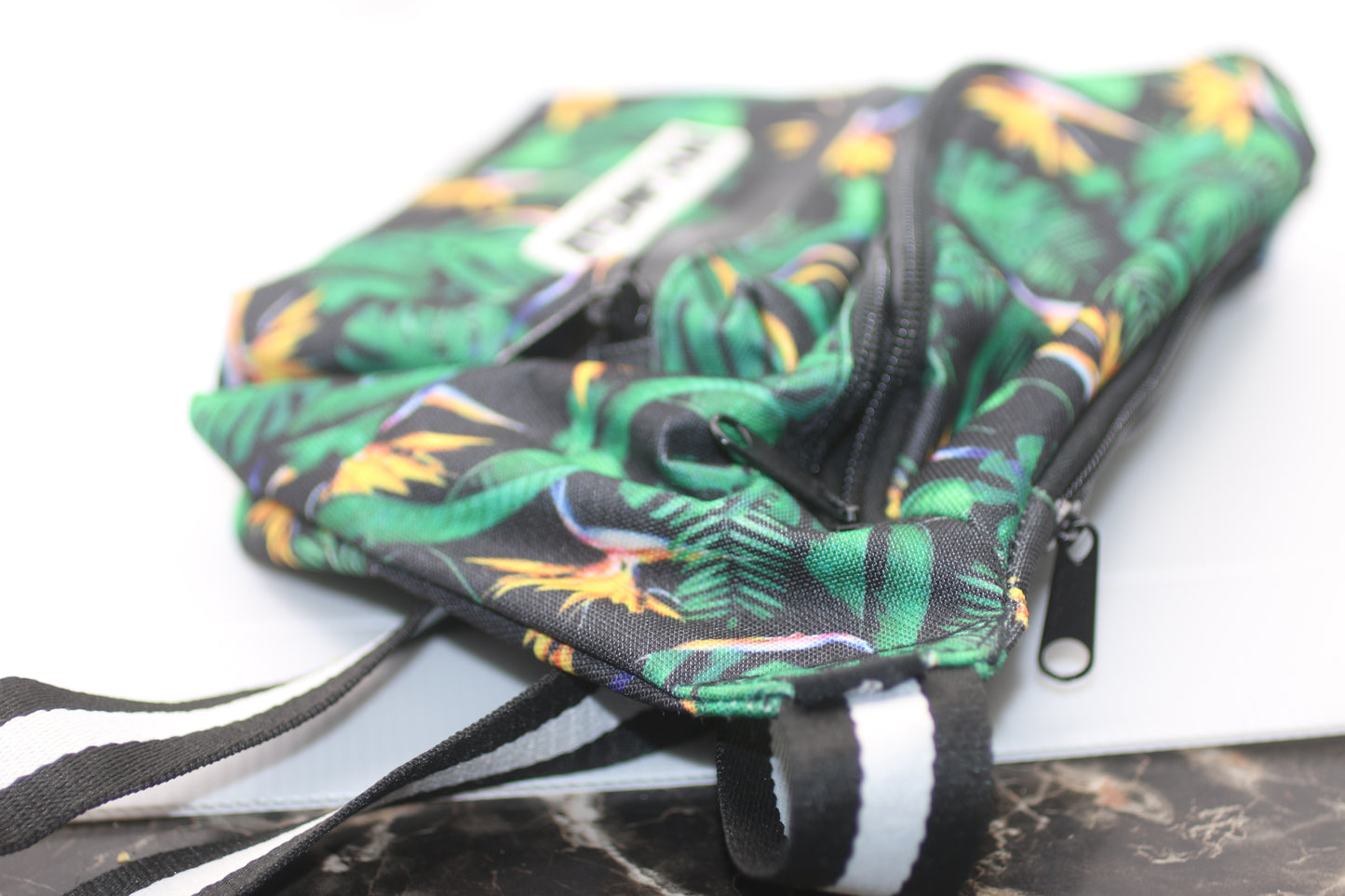 Sun Squad Palm Leaf Festival Rare Rocawear Hip Bag Sac Banane