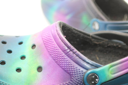 Crocs Unisex Classic Lined Out of This World Clog - US Size M5 W7