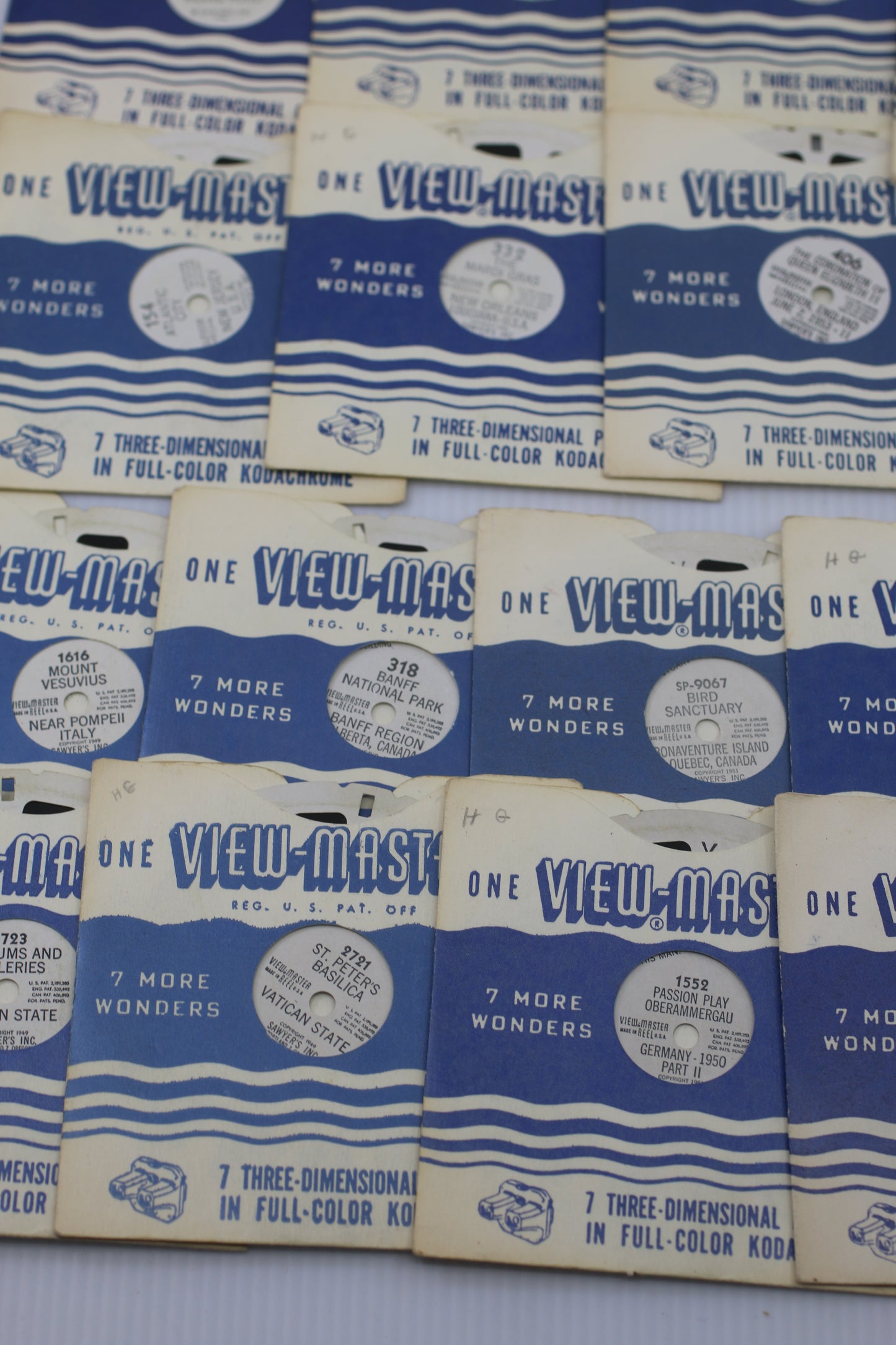 Vintage View-Master Lot w/ Viewer + 30+ Reels FT Snow White Coronation Banff Vatican