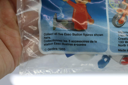 Vintage PLAYMOBIL ESSO Man with Radio and Helmet 1985 SEALED Figurine New rare