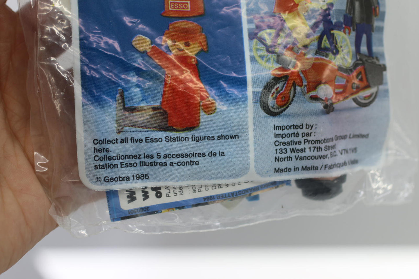 Vintage PLAYMOBIL ESSO Woman & Bike 1985 SEALED Figurine New rare