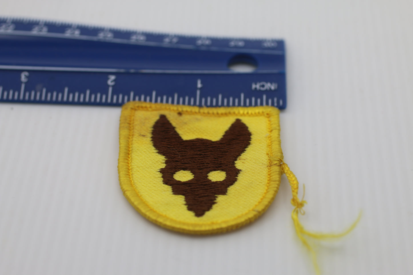 VTG Souvenir patch scout badge honor Louveteaux Loup sizaine Brun Canada #2