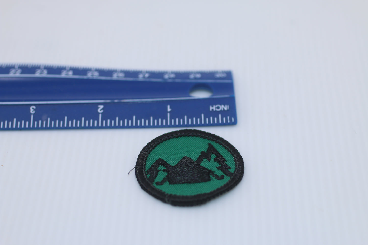 Embroidered patch badge scout montagne honor